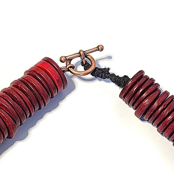 Red wood bead necklace & bracelet set - Picture 5 of 9